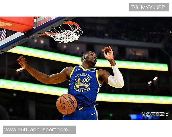 勇士半场苦战落后雄鹿仅2分库明加高效砍下16分4篮板表现抢眼