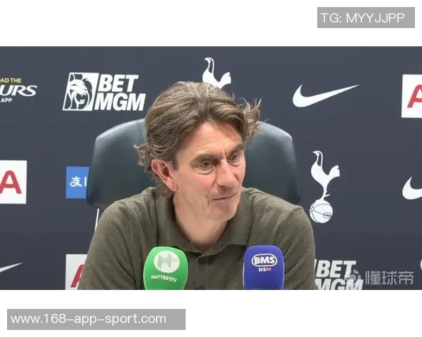 弗兰克坚决反对赛中嘘球员呼吁尊重场上表现与努力 弗兰克坚决反对赛中嘘球员呼吁尊重场上表现与努力