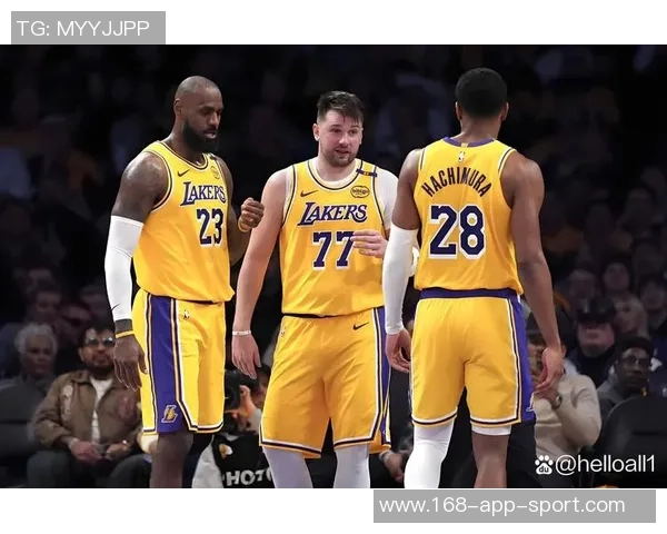 湖人全场失误频频东詹里合计17次东契奇独自9次表现堪忧 湖人全场失误频频东詹里合计17次东契奇独自9次表现堪忧